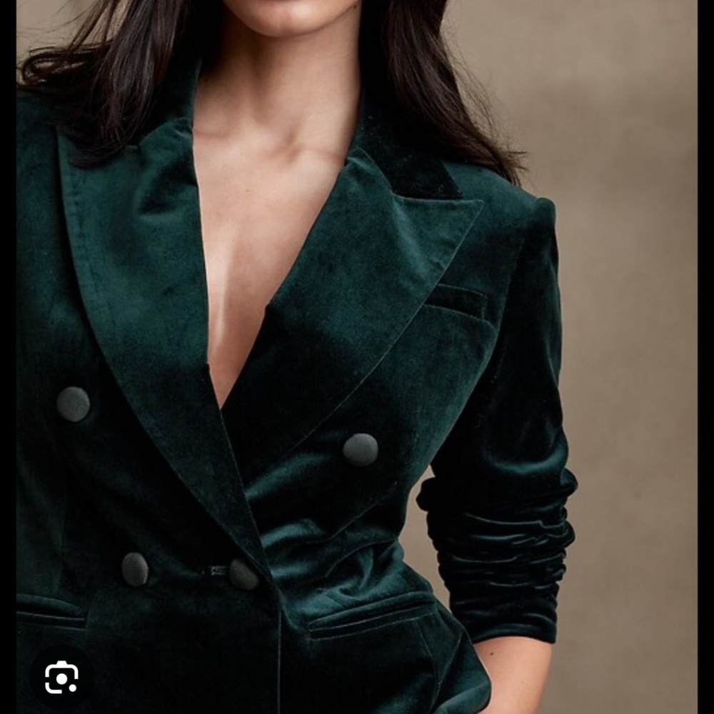 Velvet Double-Breasted Blazer in Deep Emerald